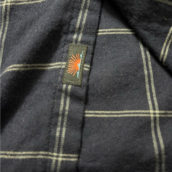 Faherty Men’s The All Time Shirt Navy Windowpane Casual Button Down,Tailored Fit - Picture 6 of 15